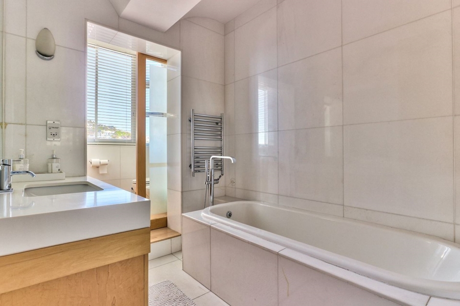 2 Bedroom Property for Sale in Bantry Bay Western Cape